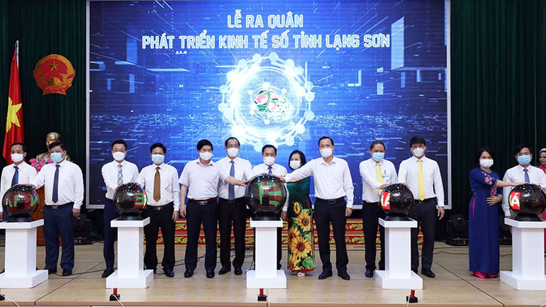 Lãnh đạo UBND tỉnh Lạng Sơn phát động lễ ra quân phát triển kinh tế số.