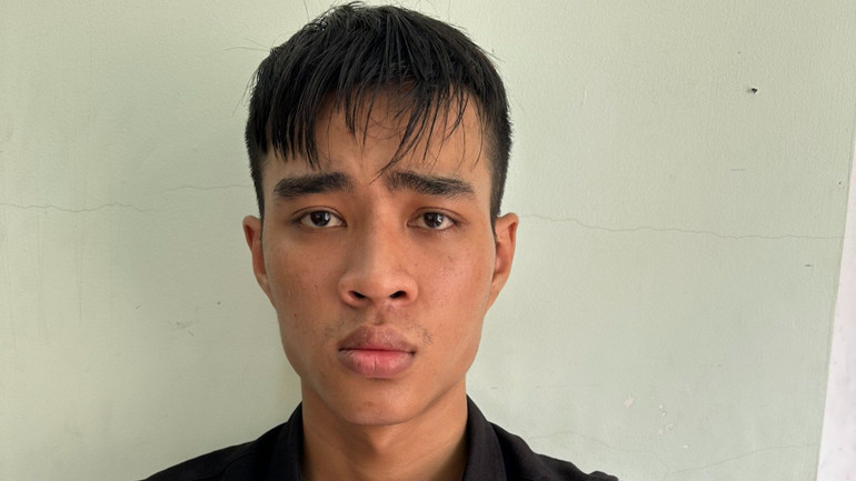 Đối tượng Đặng Công Tín