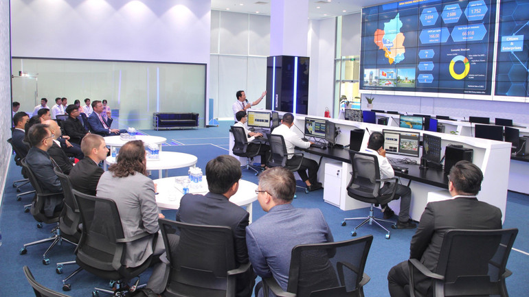 Đoàn công tác bang Nebraska (Hoa Kỳ) tham quan Trung tâm điều hành thông minh tỉnh Bình Dương