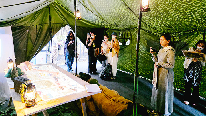 Trải nghiệm công nghệ 3D mapping lần đầu được báo sử dụng chiếu hình ảnh chiến dịch. Ảnh: NAM ANH