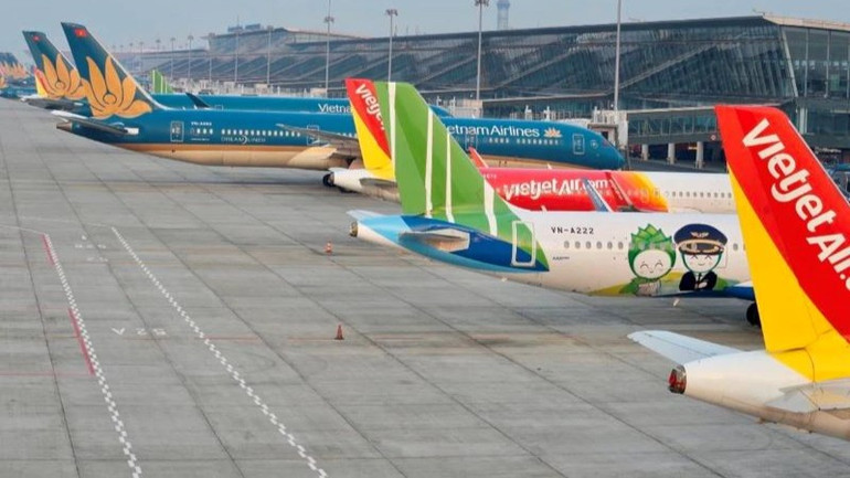 Cảng Hàng không quốc tế Nội Bài đã phối hợp chặt chẽ với cơ quan điều hành bay và các hãng hàng không để điều phối lịch bay phù hợp, bảo đảm an toàn. Cảng Hàng không quốc tế Nội Bài đã phối hợp chặt chẽ với cơ quan điều hành bay và các hãng hàng không để điều phối lịch bay phù hợp, bảo đảm an toàn.