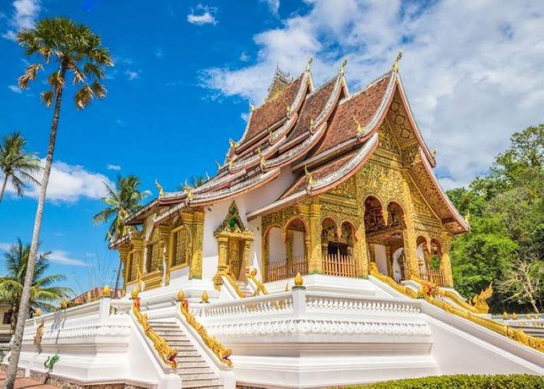 Cung điện Hoàng gia ở Luang Prabang (Lào).
