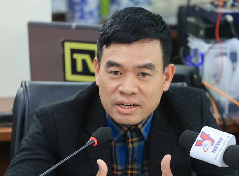 Ông Khúc Hữu Thanh Hải, Giám đốc Công ty cổ phần Vận tải thương mại và dịch vụ Đất Cảng.