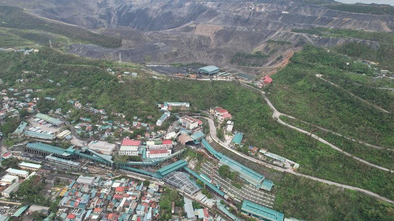 Bắt đầu từ ca 1 ngày 10/9, Công ty Than Thống Nhất triển khai hoạt động sản xuất, khai thác than bình thường.