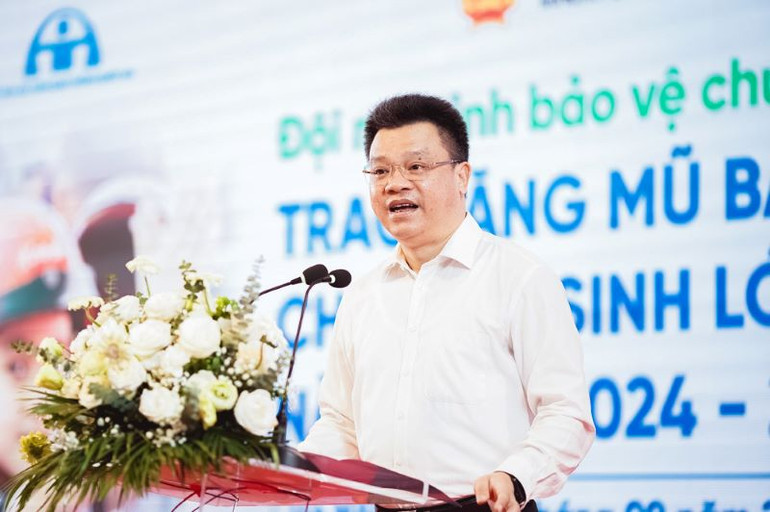 Ông Lê Kim Thành, Phó Chủ tịch chuyên trách Ủy ban An toàn giao thông quốc gia phát biểu. Ông Lê Kim Thành, Phó Chủ tịch chuyên trách Ủy ban An toàn giao thông quốc gia phát biểu.
