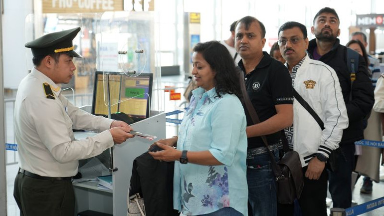 Sản lượng khách quốc tế và nội địa dịp Tết Dương lịch này ghi nhận tăng 12-15% so với dịp Tết Dương lịch 2023. Sản lượng khách quốc tế và nội địa dịp Tết Dương lịch này ghi nhận tăng 12-15% so với dịp Tết Dương lịch 2023.