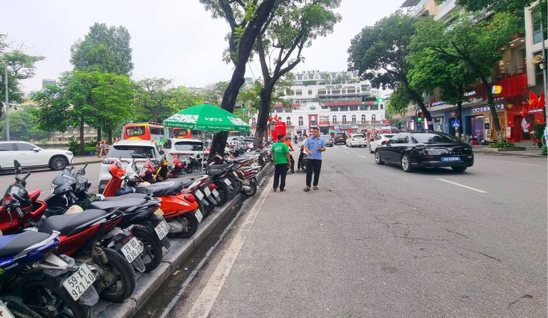 Người tham gia giao thông có thể thanh toán phí gửi xe qua tài khoản giao thông ETC.