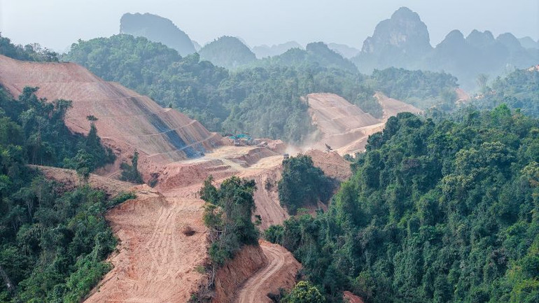 Đường cao tốc Đồng Đăng-Trà Lĩnh có khối lượng thi công rất lớn, riêng 1 gói thầu EC02 đã gồm 27 công trình cầu, khối lượng đào 17 triệu m3 đất, khối lượng đắp 10 triệu m3.