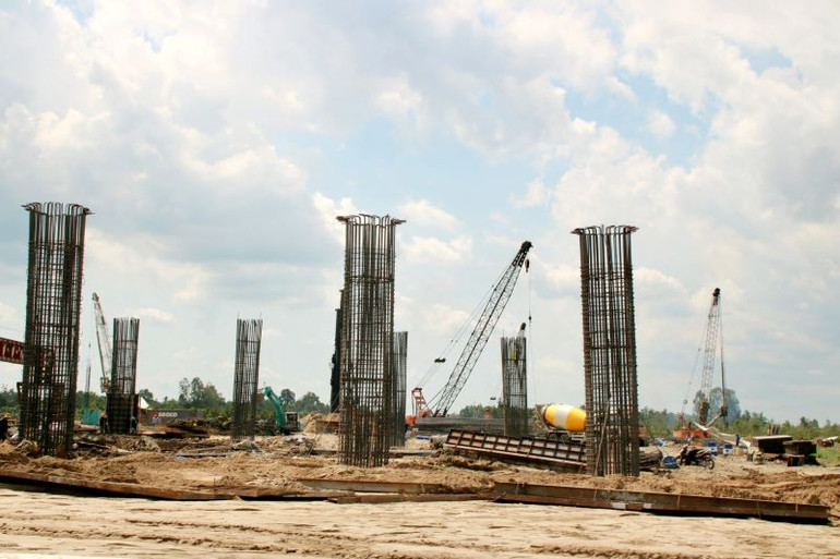 Theo kế hoạch, dự án đường cao tốc Cần Thơ-Cà Mau sẽ sử dụng khoảng 6 triệu m3 cát biển.