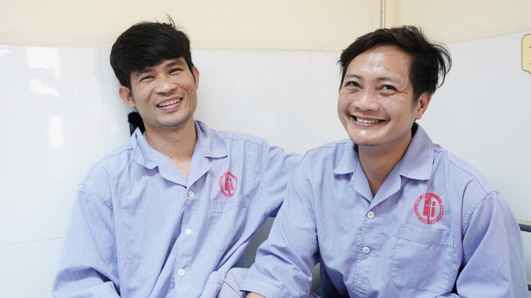 Hai thợ lò Bùi Tất Tuyên và Phạm Công Nhiên sau khi được giải cứu, sức khỏe đã trở lại ổn định, bình thường.