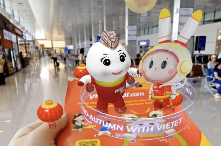 Hành khách bay cùng Vietjet không chỉ dễ dàng ghi lại những khoảnh khắc Trung thu ấm áp mà còn có thể chia sẻ Tết Trung thu, những lời chúc bình an của mình đến bạn bè và người thân đầy sáng tạo với những tấm thiệp điện tử.