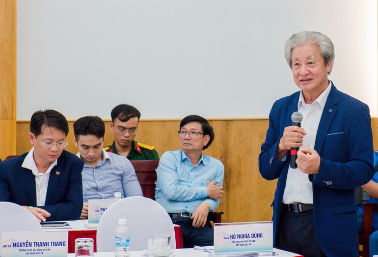 Chủ tịch Hội đồng cố vấn Hồ Nghĩa Dũng phát biểu ý kiến trong một cuộc làm việc. Chủ tịch Hội đồng cố vấn Hồ Nghĩa Dũng phát biểu ý kiến trong một cuộc làm việc.