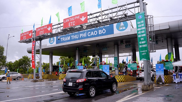 Các chuyên gia kinh tế tính toán, việc áp dụng ETC mỗi năm góp phần tiết giảm cho xã hội hàng nghìn tỷ đồng. Các chuyên gia kinh tế tính toán, việc áp dụng ETC mỗi năm góp phần tiết giảm cho xã hội hàng nghìn tỷ đồng.
