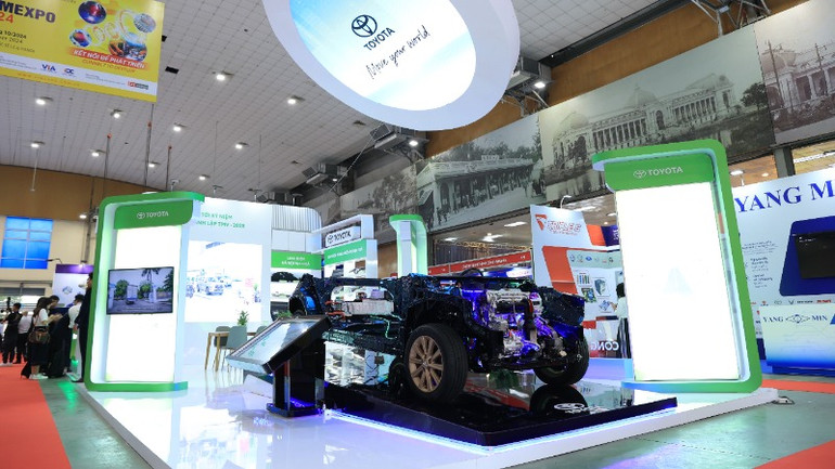 Gian trưng bày của Toyota Việt Nam tại triển lãm.