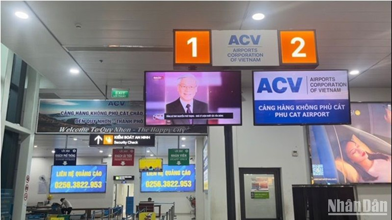 Cảng Hàng không Phù Cát (Bình Định).