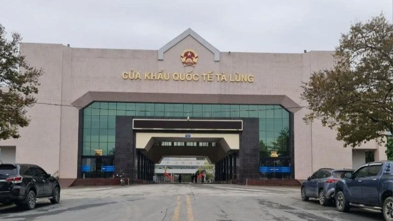 Cửa khẩu quốc tế Tà Lùng (Cao Bằng).