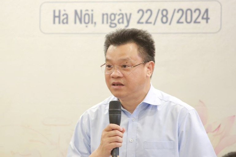 Ông Lê Kim Thành, Phó Chủ tịch Chuyên trách Ủy ban An toàn giao thông Quốc gia phát biểu ý kiến.