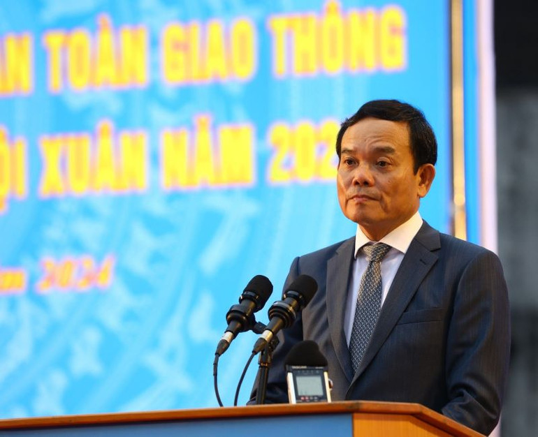 Phó Thủ tướng TRẦN LƯU QUANG Phó Thủ tướng TRẦN LƯU QUANG