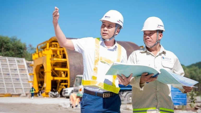 Sang năm 2025, Bộ Giao thông vận tải khởi công hàng loạt các dự án như dự án nâng cấp, mở rộng cao tốc Thành phố Hồ Chí Minh-Trung Lương-Mỹ Thuận, Thành phố Hồ Chí Minh-Long Thành, Cam Lộ-La Sơn, La Sơn-Túy Loan, cao tốc Chợ Mới-Bắc Kạn,...