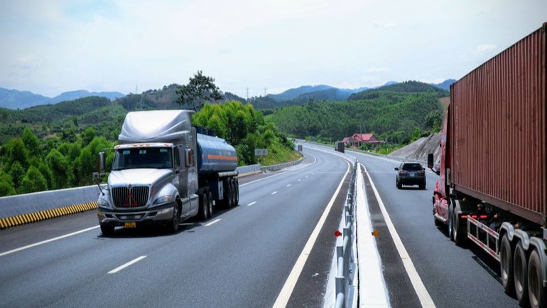 Đến nay, sau 5 năm đưa vào vận hành, các vướng mắc về việc bố trí vốn ngân sách nhà nước hỗ trợ dự án đường cao tốc Bắc Giang - Lạng Sơn như cam kết của lãnh đạo các tỉnh trước đây vẫn chưa được giải quyết.