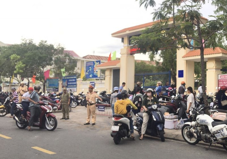 “Sổ tay An toàn giao thông khu vực trường học” đã được Bộ Giao thông vận tải phê duyệt làm tài liệu tham khảo cấp quốc gia đầu tiên về khu vực trường học an toàn.