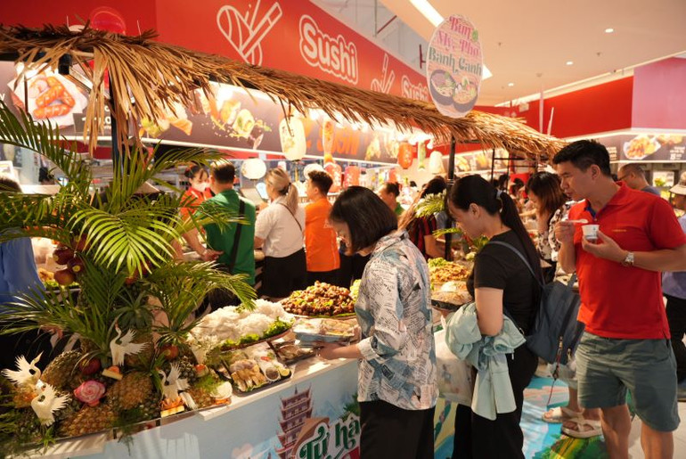 Quảng bá, tôn vinh các đặc sản vùng miền tại hệ thống siêu thị Big C ảnh 2