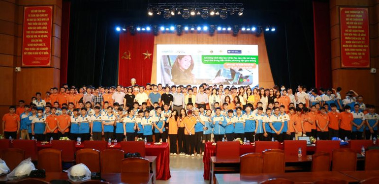 Sau khi hoàn thành khóa học, người học sẽ được cấp Chứng chỉ tham gia Chương trình đào tạo của UNITAR.