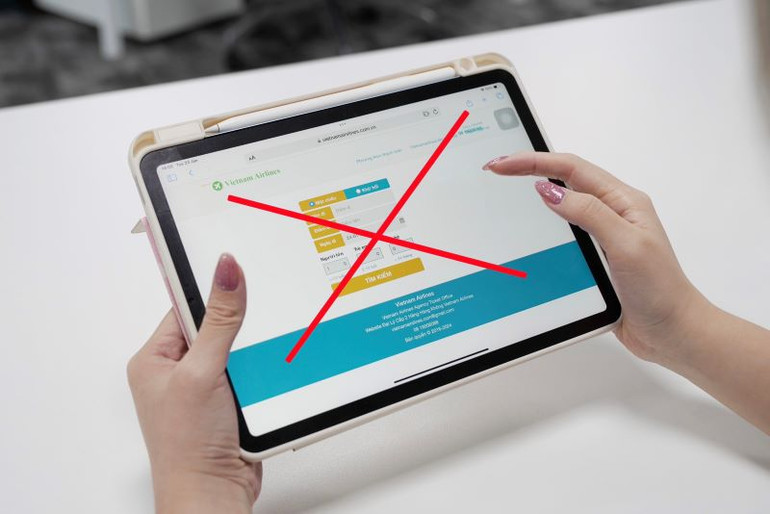 Một trang web giả mạo. Một trang web giả mạo.
