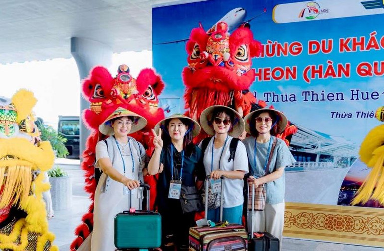 Cố đô Huế là điểm đến được yêu thích của rất nhiều du khách khắp trong, ngoài nước.