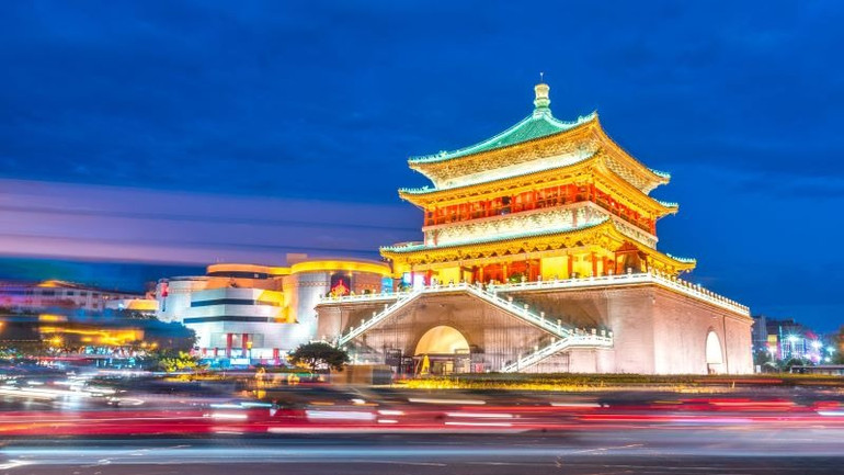 Tháp chuông Xian Bell Tower (Tây An, Trung Quốc).