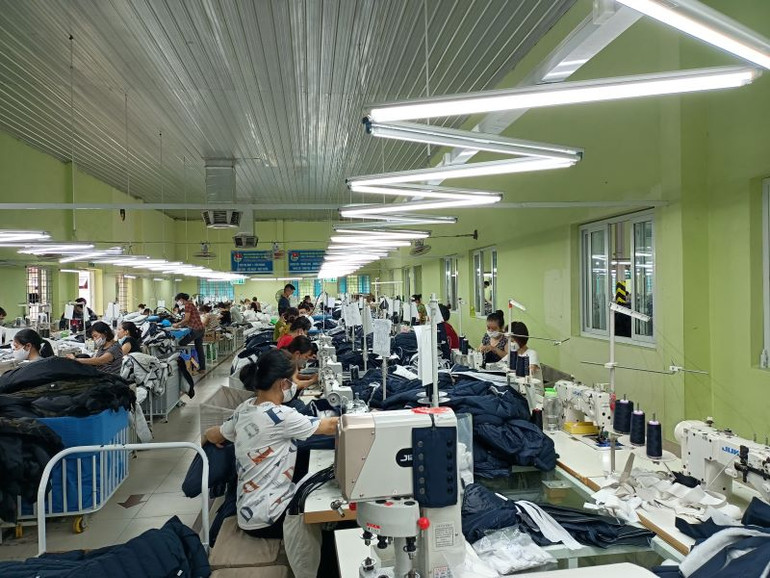 Sản xuất hàng dệt may xuất khẩu tại Tổng Công ty cổ phần Dệt may Nam Định.