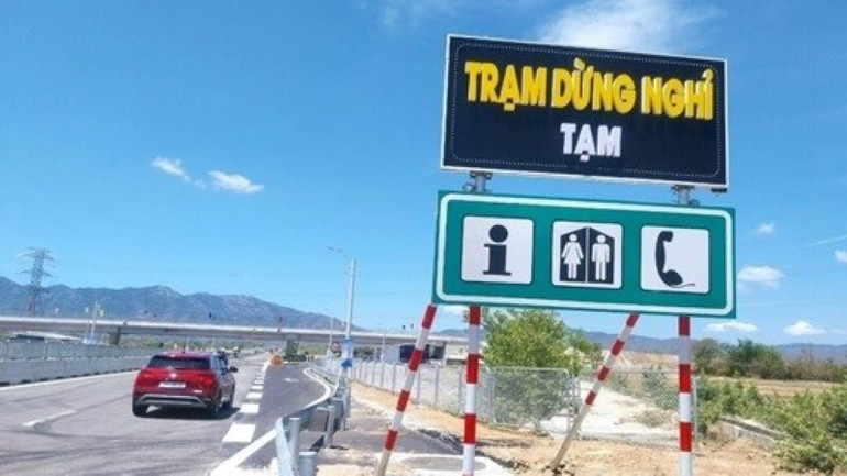 Trạm dừng nghỉ tạm Cam Lâm-Vĩnh Hảo.