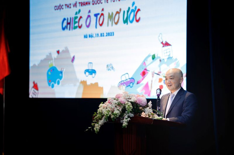 Đại diện Toyota Việt Nam phát biểu tại Lễ trao giải năm 2022.