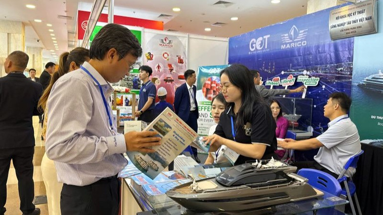 Trong khuôn khổ Triển lãm, sẽ có các hội nghị và hội thảo chuyên ngành, diễn đàn chuyên sâu để các chuyên gia giàu kinh nghiệm cùng trao đổi về những vấn đề trọng yếu, từ xu hướng xanh cho ngành hàng hải và đóng tàu đến tiềm năng ngành điện gió.