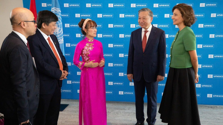 Tiến sĩ Phương Thảo trao đổi cùng Tổng Bí thư, Chủ tịch nước Tô Lâm và Tổng giám đốc UNESCO Audrey Azoulay. Tiến sĩ Phương Thảo trao đổi cùng Tổng Bí thư, Chủ tịch nước Tô Lâm và Tổng giám đốc UNESCO Audrey Azoulay.