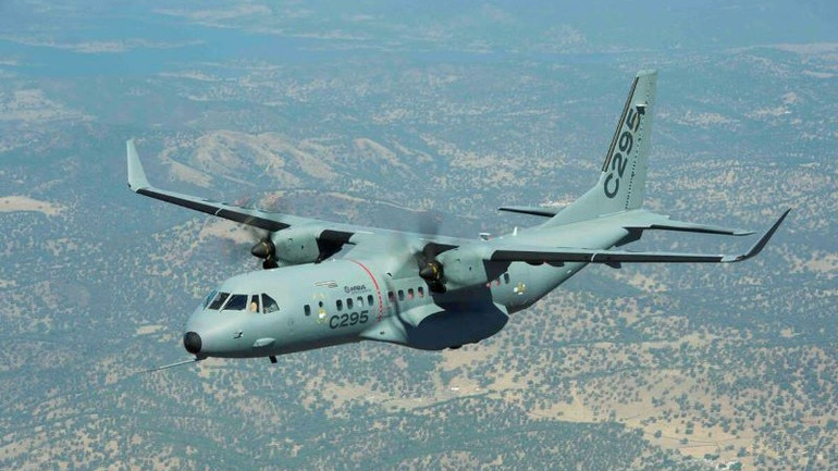 Máy bay C295, dòng máy bay vận tải chiến thuật hạng trung có tính linh hoạt cao, đã và đang thể hiện được chất lượng và năng lực trong các nhiệm vụ vận tải quân sự