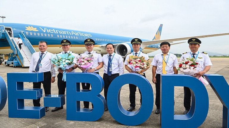 Với việc đón nhận thêm máy bay Boeing 787-10, Vietnam Airlines tiếp tục khẳng định vị thế tiên phong trong ngành hàng không Việt Nam.