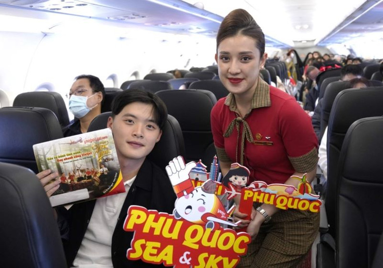 Với tần suất khai thác 7 chuyến khứ hồi mỗi tuần, đường bay kết nối Phú Quốc với Đài Bắc được khai thác bằng tàu bay hiện đại của Vietjet. Với tần suất khai thác 7 chuyến khứ hồi mỗi tuần, đường bay kết nối Phú Quốc với Đài Bắc được khai thác bằng tàu bay hiện đại của Vietjet.