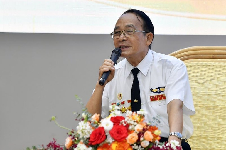 Ông Phạm Huy Vận, nguyên Phó Đoàn trưởng Đoàn bay 919.