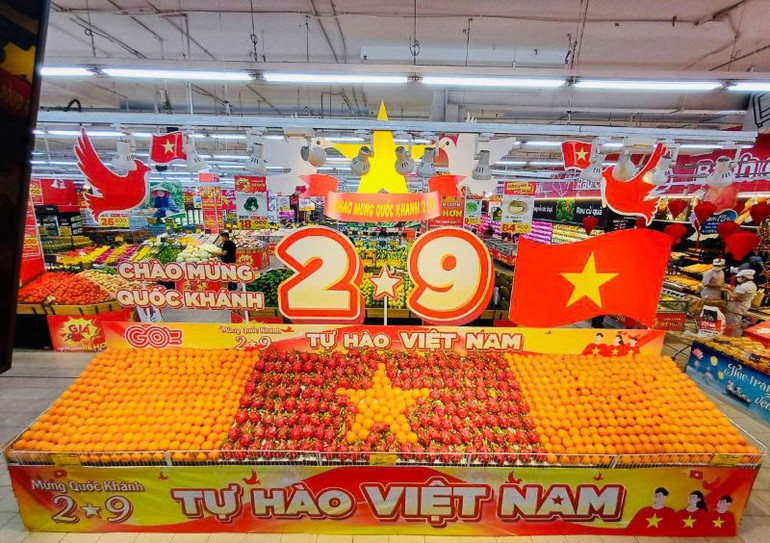 Không khí chào mừng Quốc khánh 2-9 đang tràn ngập ở hệ thống siêu thị GO!.