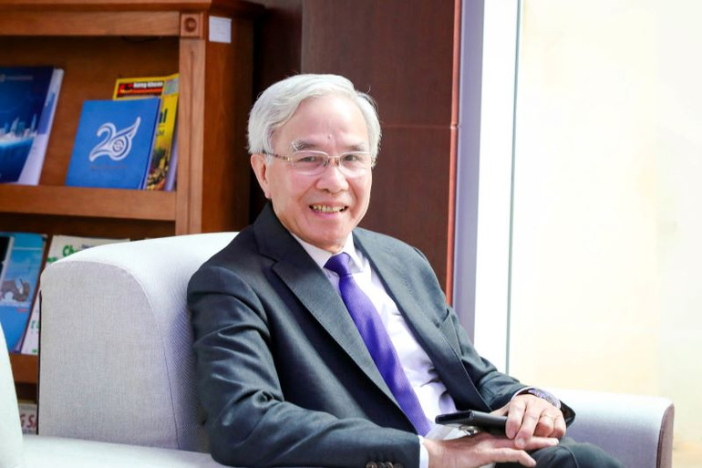 Phó Giáo sư, Tiến sĩ Trần Chủng, Chủ tịch VARSI