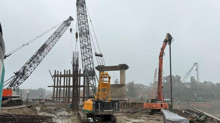 Đến nay, nhà thầu đã khoan xong 74 trên tổng số 79 cọc khoan nhồi, 5 cọc còn lại sẽ hoàn thành trước ngày 5/3 tới.