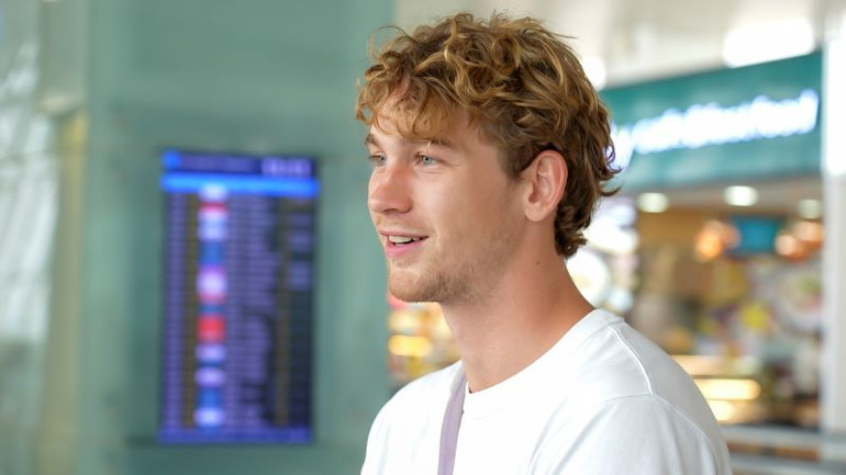 [Ảnh] Hành khách nước ngoài hào hứng với trải nghiệm văn hóa tại Nội Bài ảnh 8