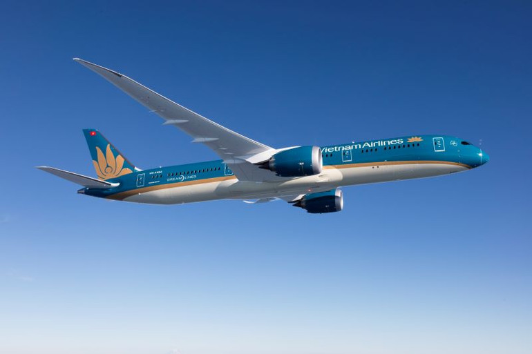 Vietnam Airlines tổ chức chuyến bay miễn phí chở người lao động về quê đón Tết. Vietnam Airlines tổ chức chuyến bay miễn phí chở người lao động về quê đón Tết.