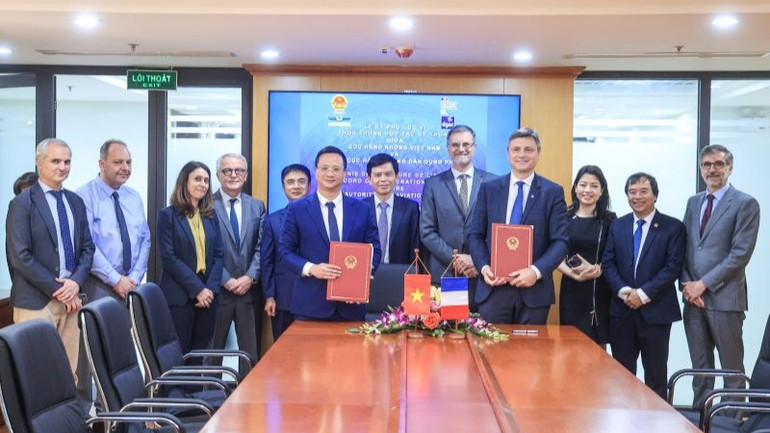 Tổng cục Hàng không dân dụng Pháp đã liên tục trợ giúp Cục Hàng không Việt Nam nâng cao năng lực giám sát an toàn hàng không cũng như nâng cao năng lực trong lĩnh vực quản lý hoạt động bay.