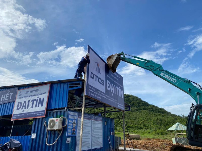 Một trạm dừng nghỉ trên tuyến cao tốc bắc-nam phía đông được đầu tư xây dựng.