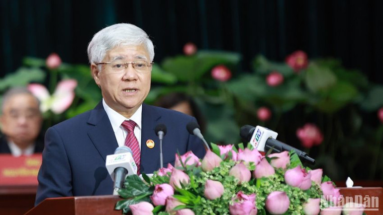 Đồng chí Đỗ Văn Chiến, Ủy viên Bộ Chính trị, Bí thư Trung ương Đảng, Chủ tịch Ủy ban Trung ương Mặt trận Tổ quốc Việt Nam phát biểu chỉ đạo đại hội