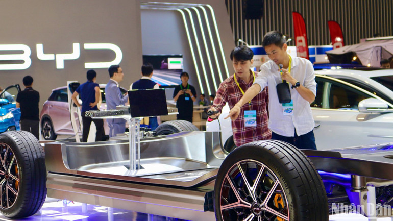 Công nghệ xanh được nhiều hãng xe giới thiệu tại triển lãm lần này.