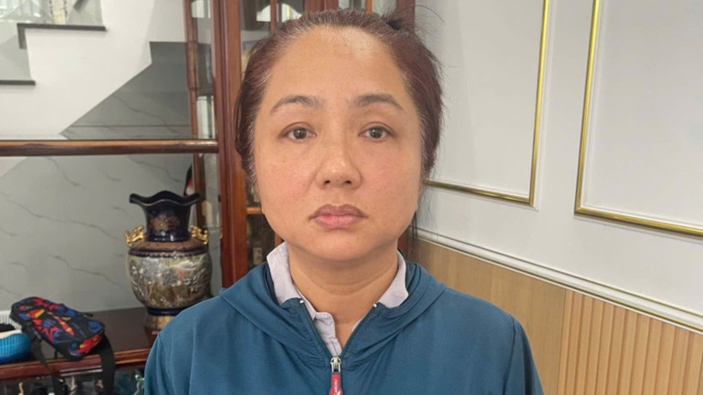 Bị can Diệp Ngọc Tuyền bị khởi tố về tội hành hạ người khác.