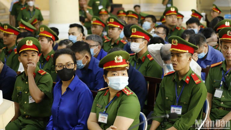 Các bị cáo trong đại án Vạn Thịnh Phát.